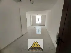 Master bedroom, spacious living room, 2 bathrooms, central air conditioning, central gas, prime loca