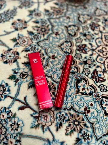 Givenchy Volume Disturbia Mascara - New in Box