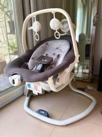 Joie swing and rocker. Excellent condition. Original price 849, selling for 425