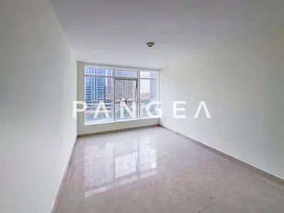 Genuine Resale | Lake View | High Floor