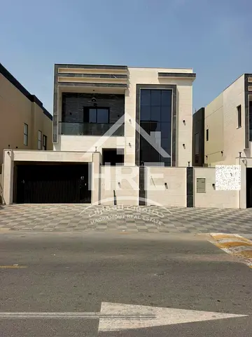 فيلا أول ساكن بتشطيب فاخر وسعر شامل التسجيل