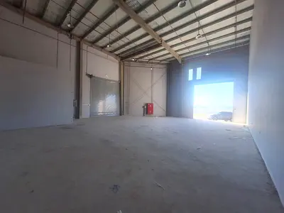 Warehouse ready for pickup on a main street | Umm Al Thu'ub - Umm Al Quwain