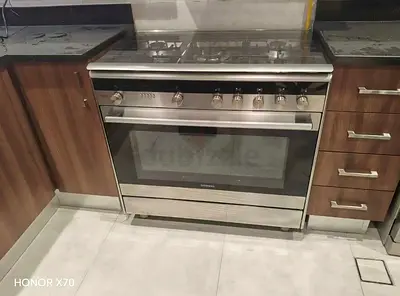 Siemens 90 cm top gass oven electric cooker slightly used iq700 model
