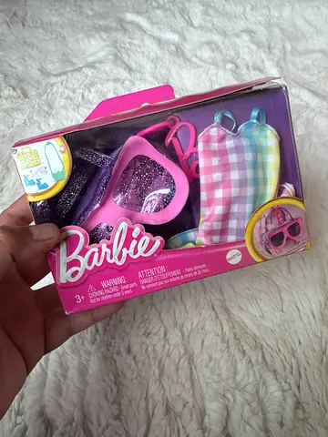 Barbie New Premium Fashion Bag With 5 Surprise Accessories (Summertime)
