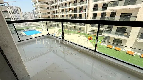 3 غرف نوم حديثة | Equiti Home B | إطلالة على الشرفة والمسبح