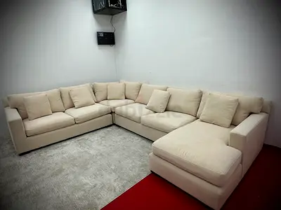 Like new condition cratebarrel Ushape sofa