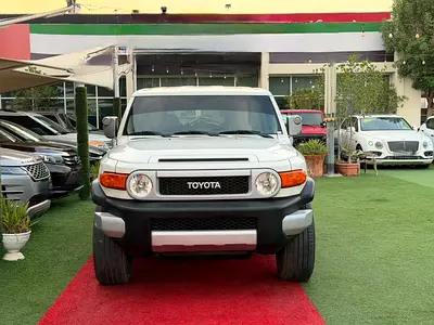 Toyota FJ Cruiser GXR 2014 | GCC Specs | Well Maintained