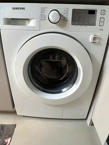 Samsung front load washing machine - good working condition