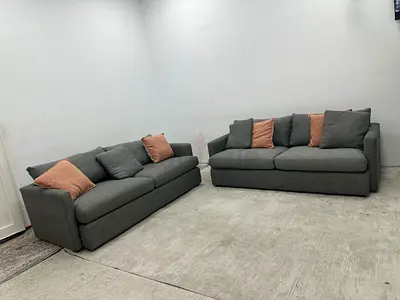 Looks great condition cratebarrel 5 seater sofa