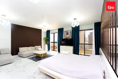 Upgraded / Rented With High ROI / Sea View