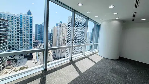 CORNER OFFICE | GRADE A + OFFICE | 6 PARKINGS