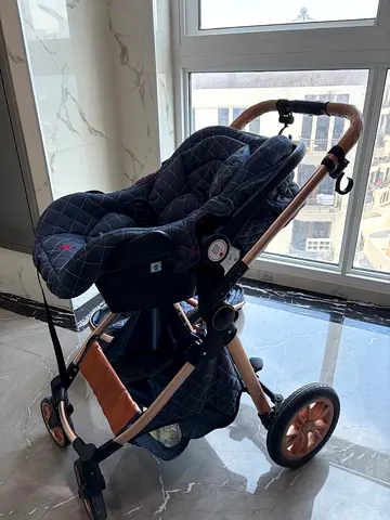 1+1 Convertible bed in stroller and infant car seat - in EXCELLENT condition With ALL ACCESSORIES