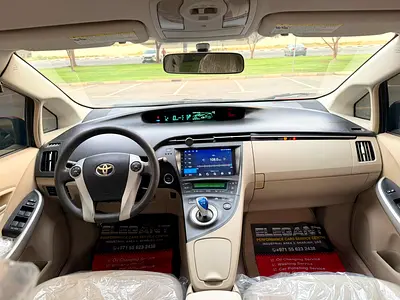2010 Toyota PRIUS — фото 12