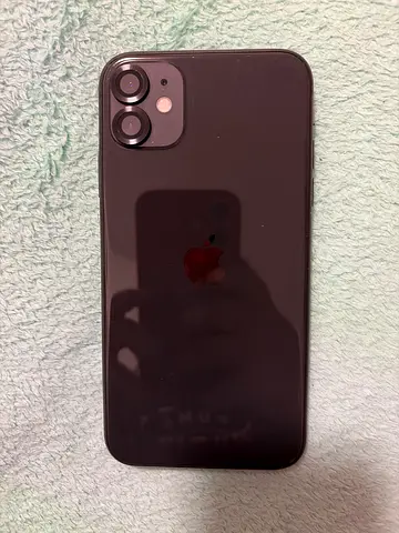 iPhone 11 Black - 64GB (With Camera And Screen Protecter)