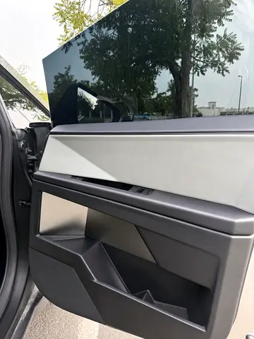 صورة 7 لـ 2026 Tesla CYBERTRUCK