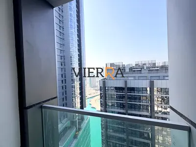 إطلالة على القناة | طابق عالٍ | صفقة رائعة