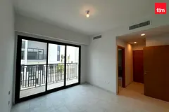 EndUnit | Rented till Dec 26 | Larger Plot