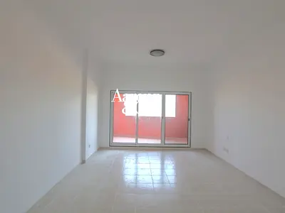 Spacious Studio | Vacant | Balcony