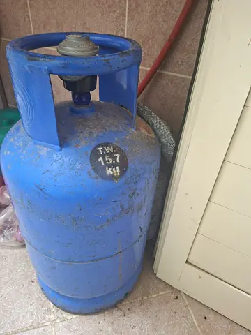 Blue LPG Gas Cylinder - Used, 15 kg