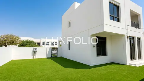 Single Row | Huge Plot | Renovated