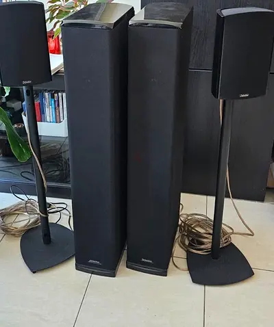 Definitive Technology Home Theatre Speaker Set