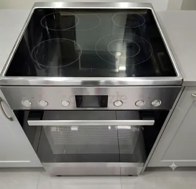 Bosch 4 hobs electric ceramic stove latest model same like new condition