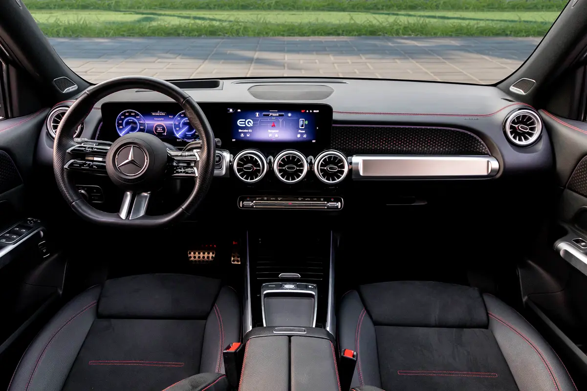 Mercedes-Benz EQB 2025