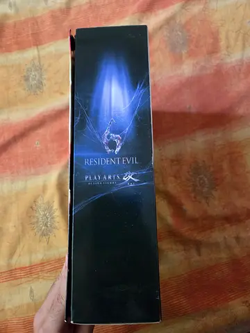 Resident Evil Play Arts Action Figure - Original Box