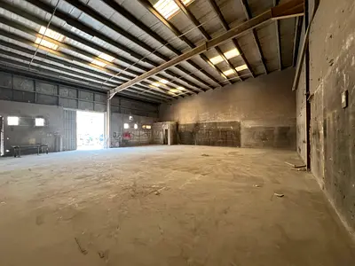 Annual Rental Warehouse in Al Jurf Industrial Area, Ajman A prime investment opportunity to rent a warehouse in a prime location in Al Jurf Industrial