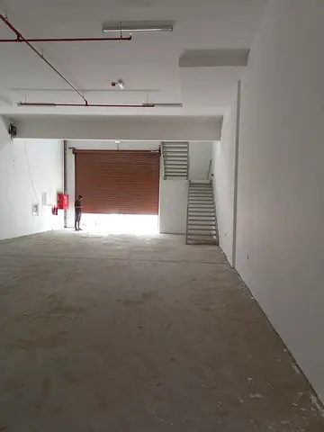 Available for annual rent in Ajman, Al Jurf Industrial Area 1: a warehouse with a mezzanine floor.