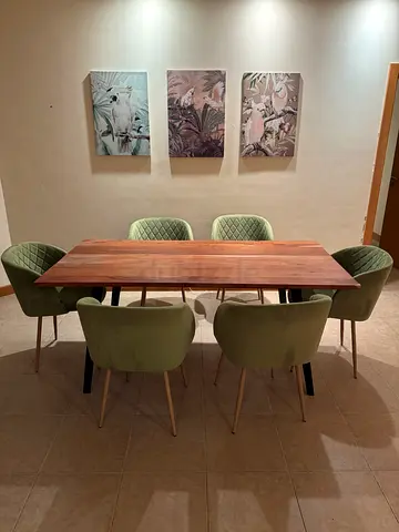 Dining Table – Solid Wood  Metal