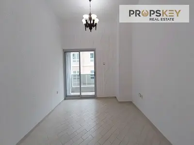 VACANT || 1 BEDROOM || BRIGHT || BALCONY || COVERD PARKING