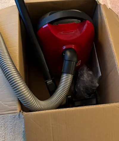 Black+Decker vacuum cleaner in excellent working condition.