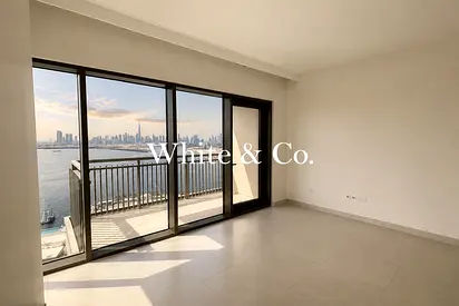 Burj & Skyline Views | Stunning |Spacious