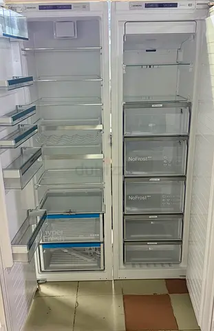 Siemens latest model built-in integrated fridge freezer set touch screen- Good condition
