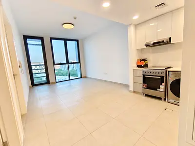Modern Design 1BR Apt Elegant Gated Community.