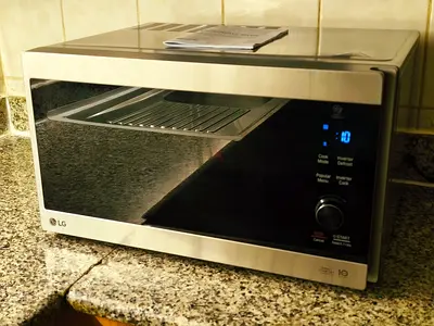 LG microwave