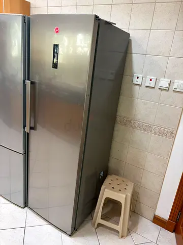Hoover Upright Refrigerator