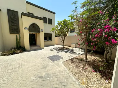 Exclusive Villa | Private Garden | Spacious Layout