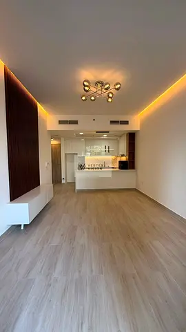 Vacant | Bright Interiors | Premium Lifestyle