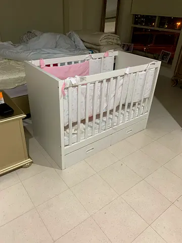 Baby crib