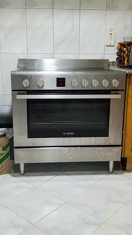 Bosch stainless steel electric oven and stovetop - good working condition