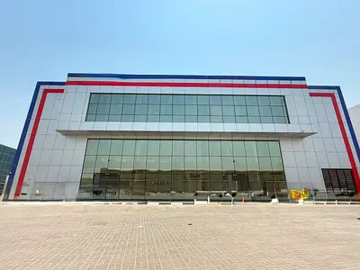 Brand New Showroom for Rent – Al Jurf Industrial 3 📍 Location: Al Jurf Industrial 3 📐 Size: 8,300 sq. ft. with Mezzanine 💰 Annual Rent: AED 420,00