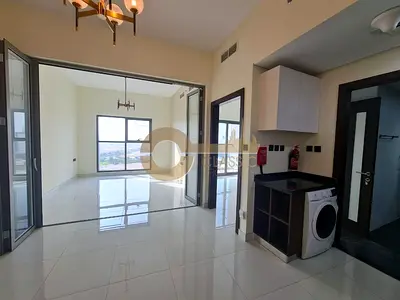 SPACIOUS LAYOUT | COMMUNITY VIEW | MODERN INTERIOR