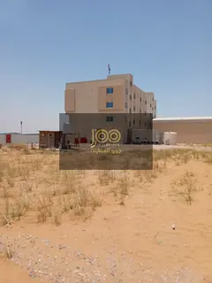 The large area of ​​the compound includes two 8000 sq ft warehouses supporting various industria