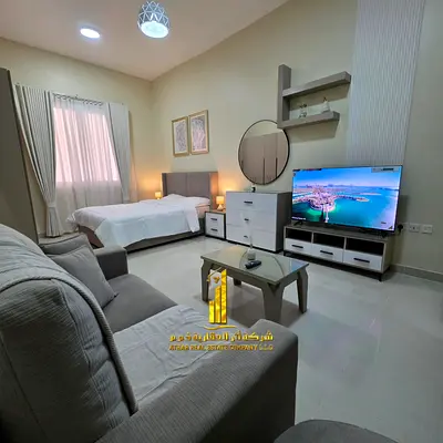 A golden opportunity! Luxurious, fully furnished studio apartment for monthly rent in Al Jurf 2, next to Al Aqsa School, including internet and bills