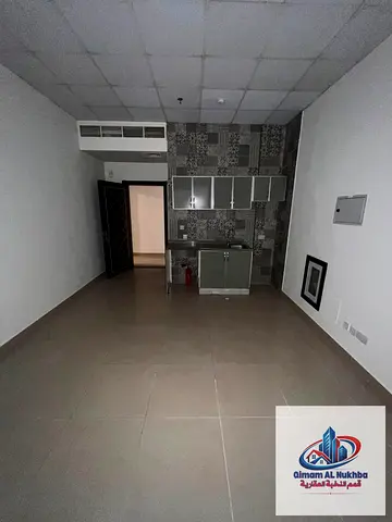 استديو البوطنه مسا حه ممتازه مطبخ مرتب ونظيف حمام كبير ونظيف تكييف غاز مركزي تشطيب سوبر لوكس موقع ممتاز كي الخدمات بجوارك