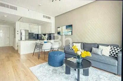 Exclusive | Upgraded | Marina View | Vacant