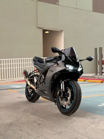 KAWASAKI ZX6R 2025 GCC LIKE NEW