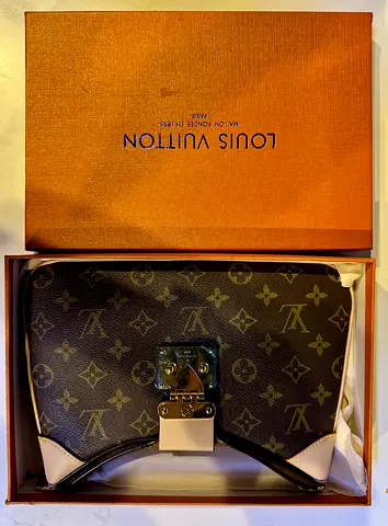Louis Vuitton Monogram Small Shoulder Bag - Premium A++